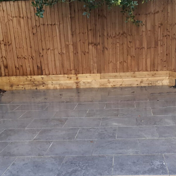 DAWN BLACK PORCELAIN