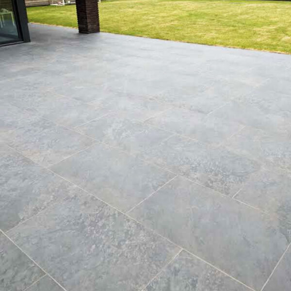 DAWN BLACK PORCELAIN