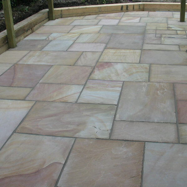 INDIAN MIX/BUFF PATIO GRADE