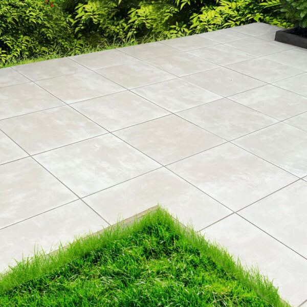 GROUND CREAM PORCELAIN