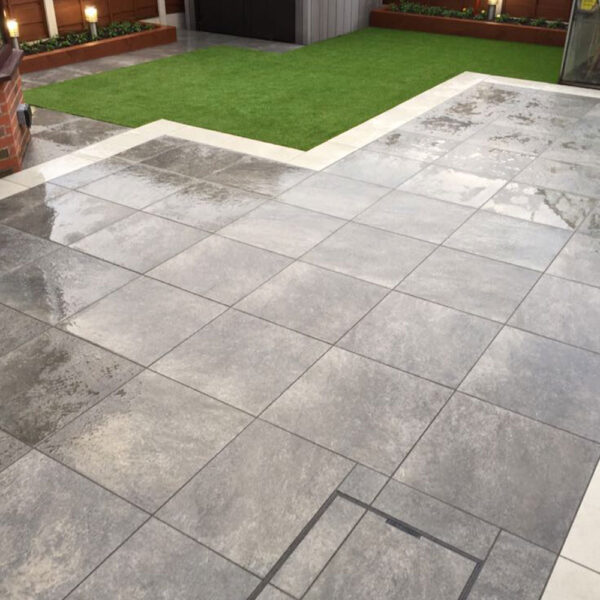 HAMMER STONE NERO PORCELAIN